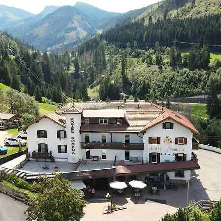 Alpen Family Hotel Someda-3