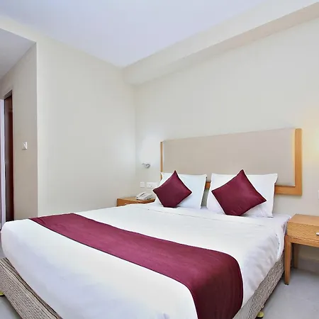 Super Townhouse Hills Palace-3