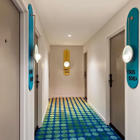 The Clarence Hotel Sydney-2