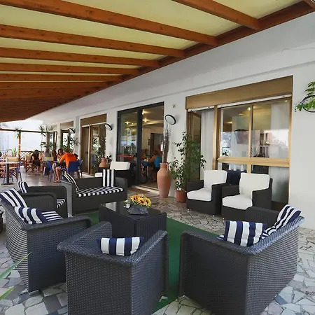 Hotel Domus Mea-3