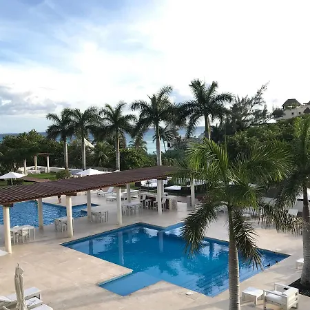 Magia Beachside Condo-3