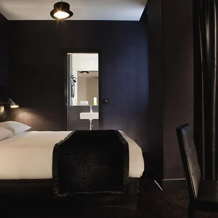 First Hotel Paris Tour Eiffel-3