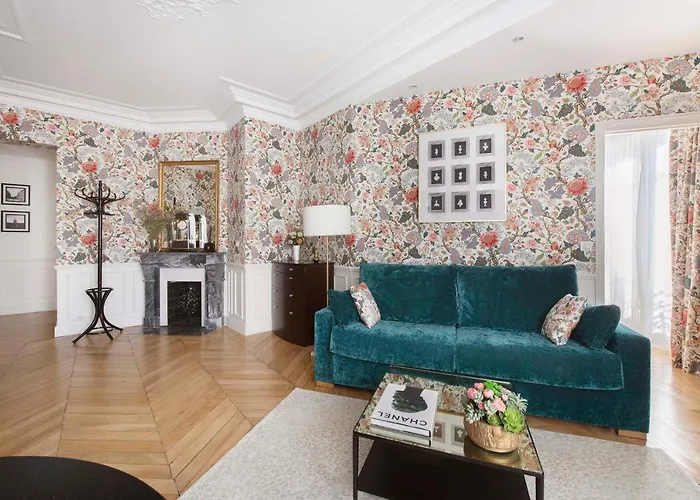 Le Beau Marais - Luxury Apartments, Air Cond, Lift Paris