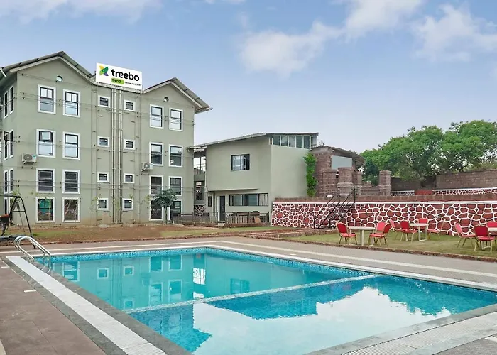 Treebo Vhyomaan Resort With Swimming Pool Mahabaleshwar