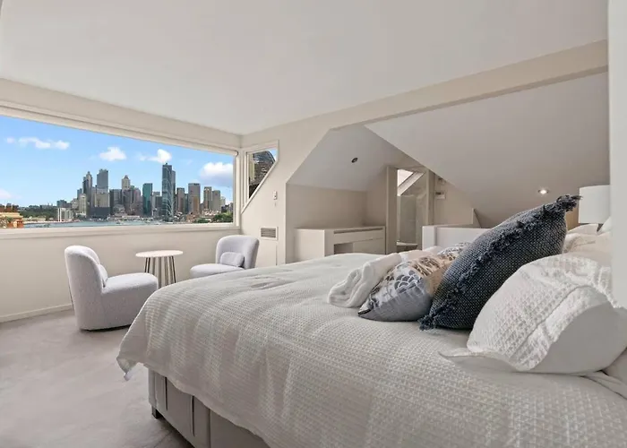 Panorama Firework View - Classic 4-Level Terrace Style Living In Kirribilli !!! Sydney