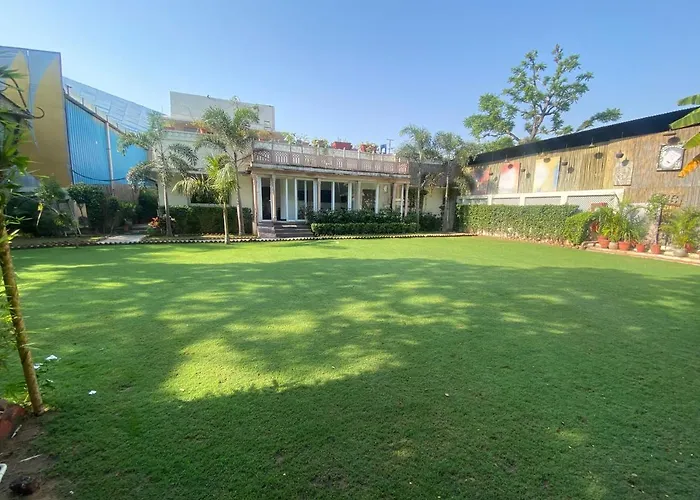 Hotel Cedar Jaipur