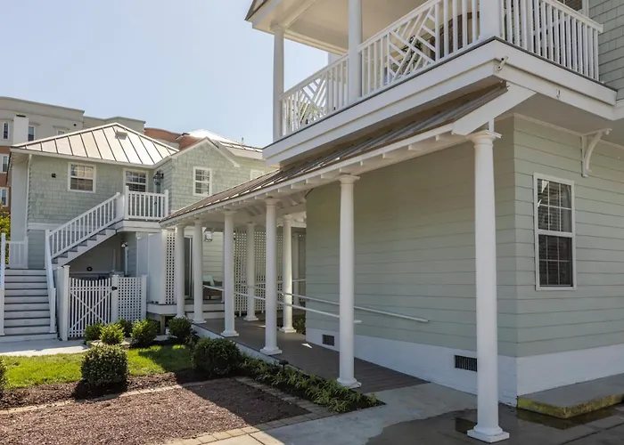 Newcastle 106 Inn At Old Beach Virginia Beach