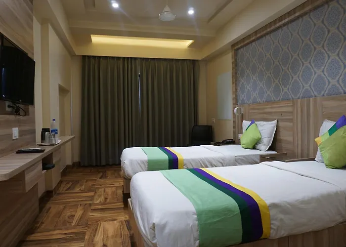 Treebo Classic Grande, Camp Pune