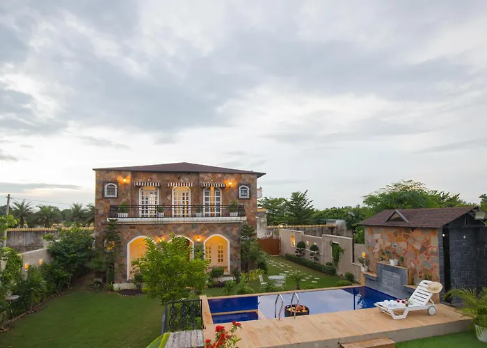 Elivaas 3 Bhk With Pvt Pool & Lush Garden - Oakwood Villa Jaipur