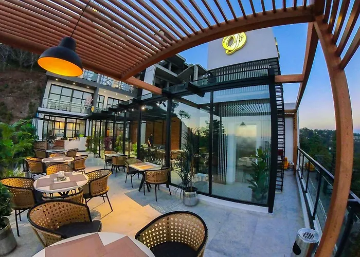 Fiora Hotel Murree