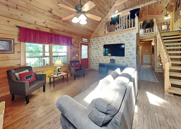 Lazy Cub Lodge Pigeon Forge