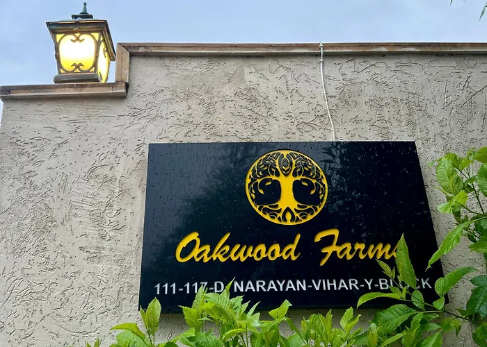 Elivaas 7Bhk Oakwood Manor With Pools & Lush Garden Villa Jaipur