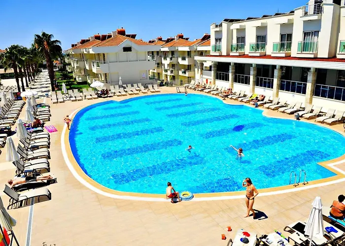 Hotel Dream Family Club Side