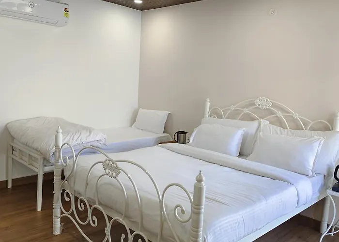 Hotel Golden Heritage Deluxe Jaipur
