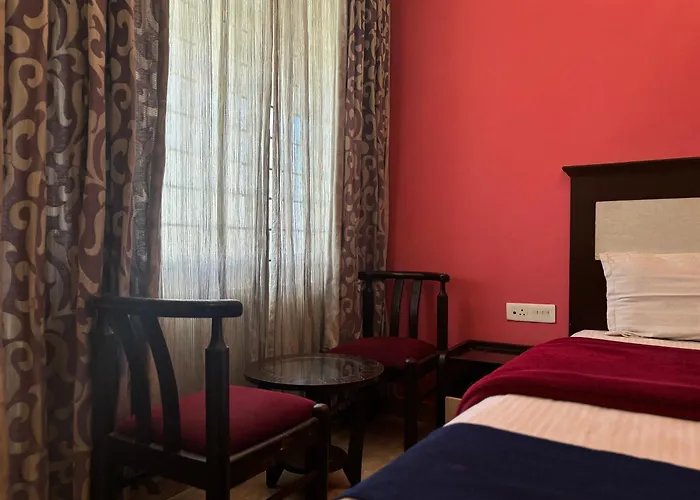 Golden Larch Comfort Ooty