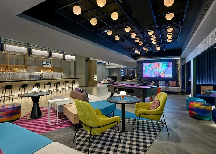 Aloft By Marriott Bangkok Sukhumvit 11 Hotel