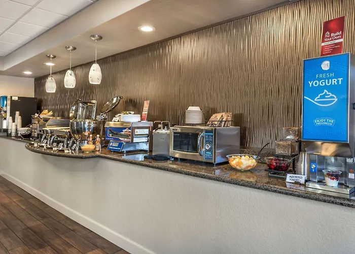 Best Western Plus Peak Vista Inn & Suites Colorado Springs