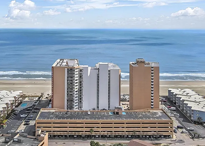 Ocean Annies Resort! Beachfront 2 Bedroom Myrtle Beach