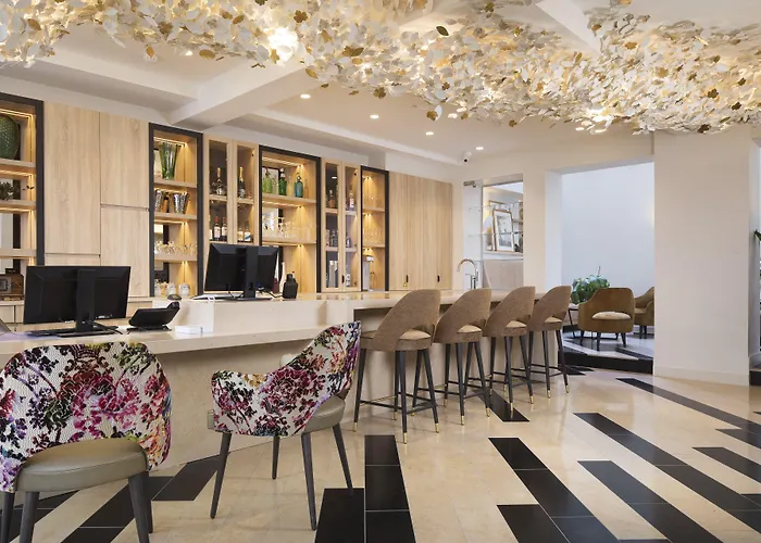Hotel Des Champs-Elysees Paris