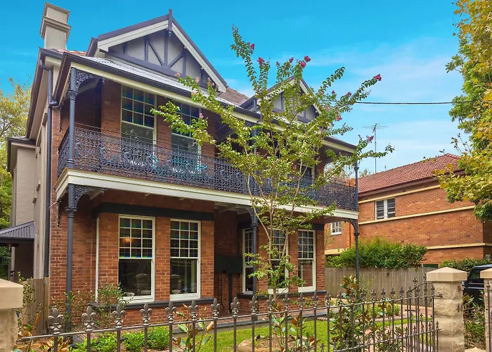 Dalziel Lodge Sydney