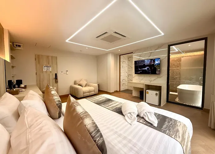 Bed By Tha-Pra Sha Plus Bangkok