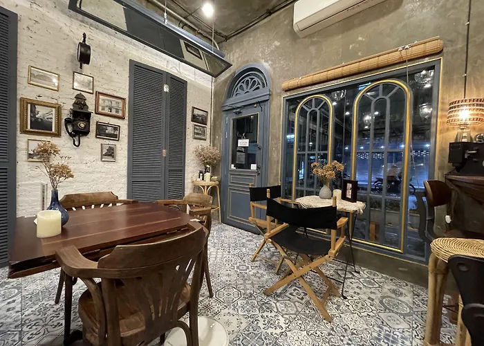 Central Old Town Cottage Bangkok