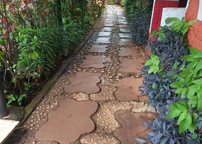 Strawberry Country Villa Mahabaleshwar