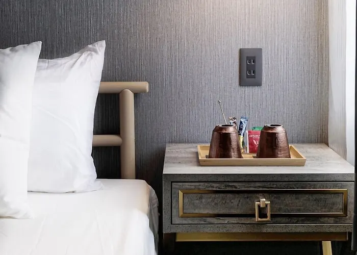 The Barn Tokyo Hotel