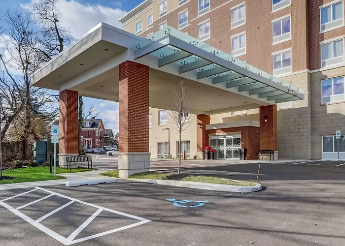 Hampton Inn & Suites Cincinnati Midtown Rookwood
