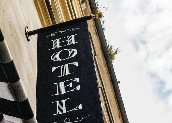 Hotel Paradis Paris