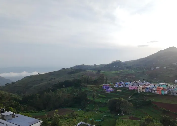 Mount N Mist Hotel Ooty