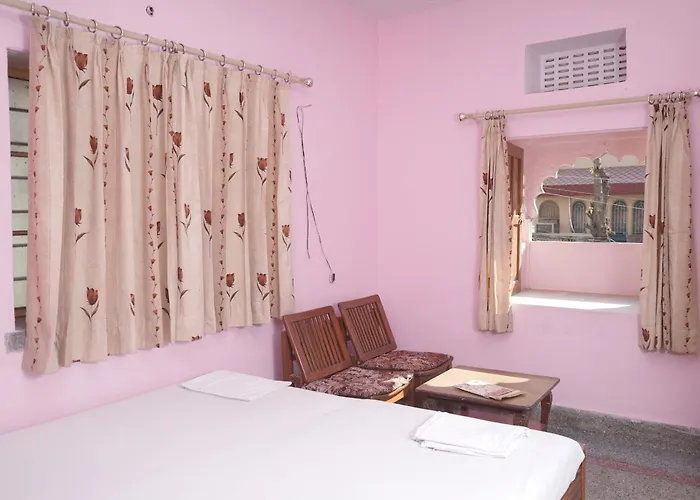 Hotel Karni Niwas Jaipur
