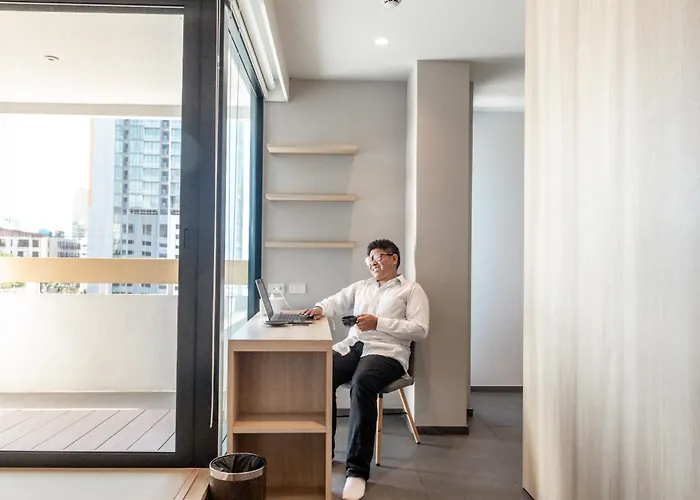 Livezen Bangkok Sukhumvit Hotel