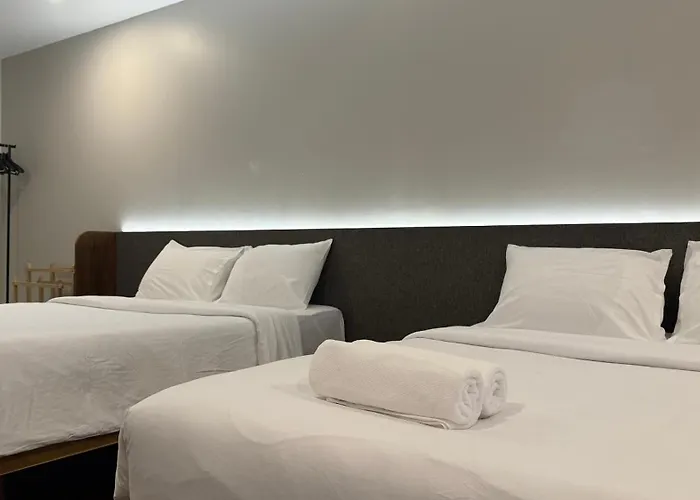 Issara House Bangkok Hotel