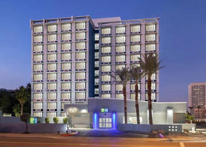 Holiday Inn Express & Suites Phoenix - Midtown, An Ihg Hotel
