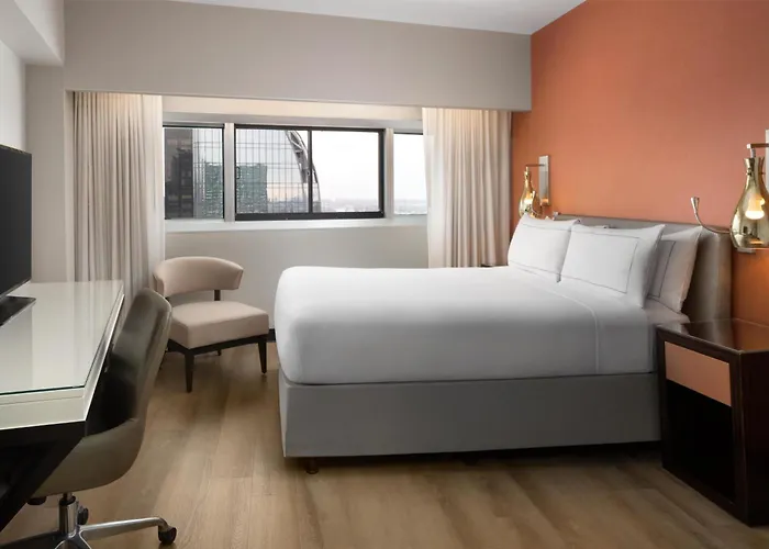 Millennium Hilton New York One Un Plaza Hotel