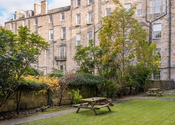 Thistle Suites Royal Garden Edinburgh