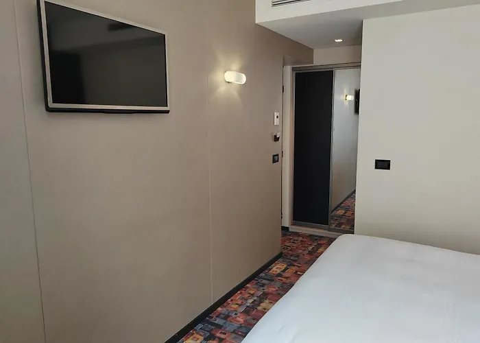 Helussi Hotel Paris