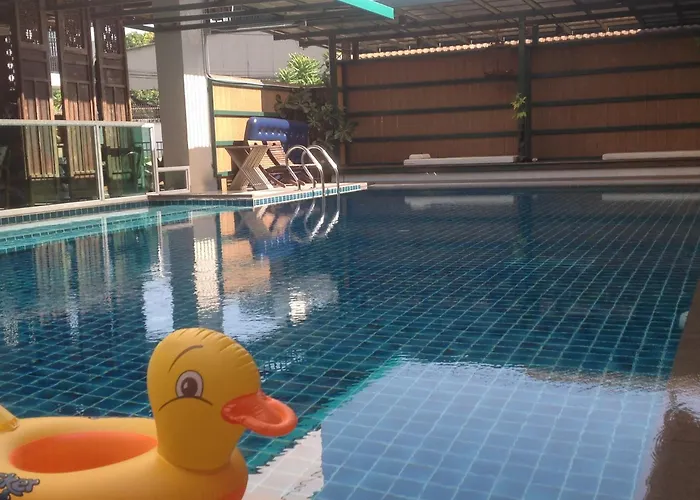 Baan Tanwa - Mrt Ratchadapisek Exit 1 Or 2 Hotel Bangkok