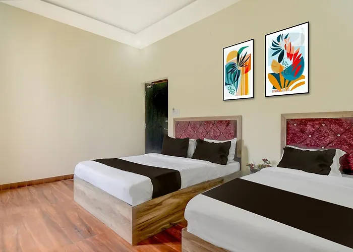 Hotel O Gulmohar Resort Jaipur