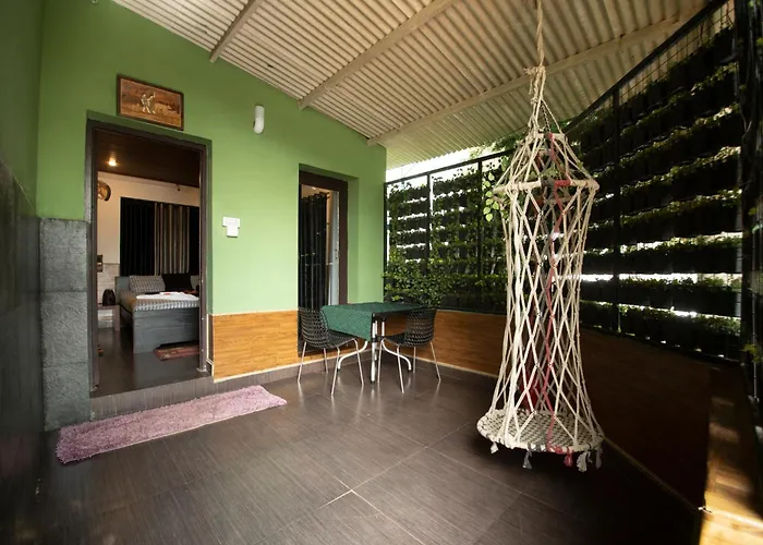 The Chill Inn "Families Only" By Green Leaves Ooty