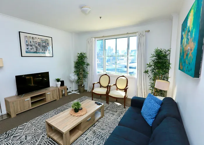Goldsbrough 2 Bedrooms Split Apartment Sydney