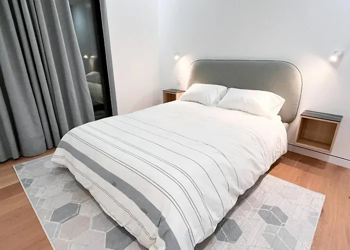 Ample And Cozy Stay In Brooklyn New York