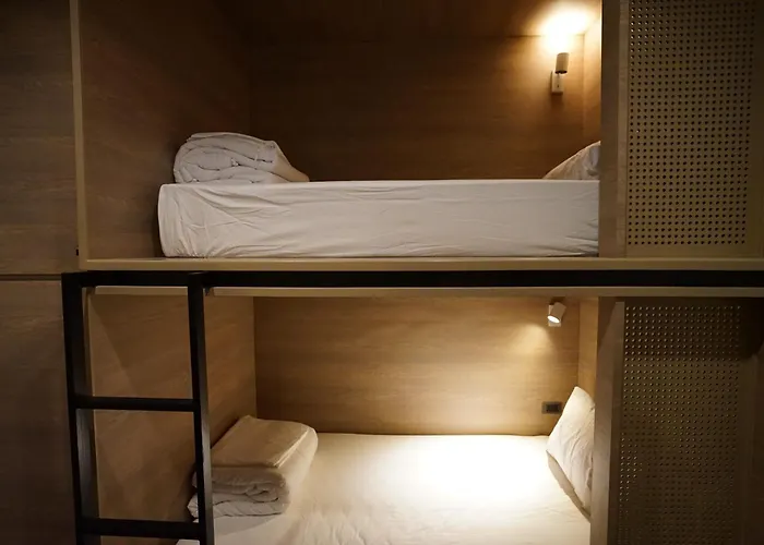 T Hostel @ Victory Monument Bangkok