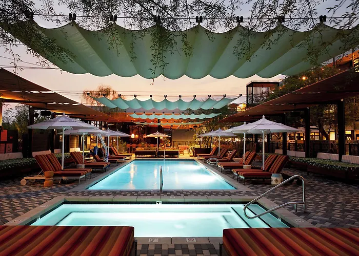 Rise Uptown Hotel Phoenix