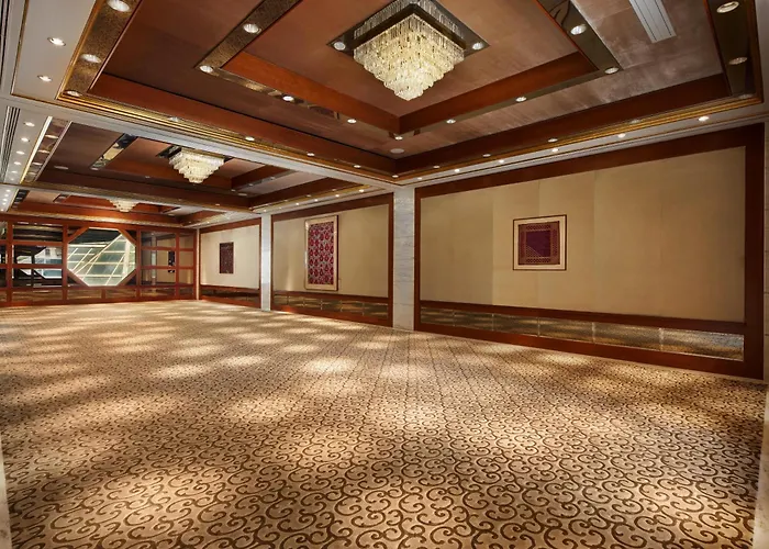 Millennium Hilton New York One Un Plaza Hotel