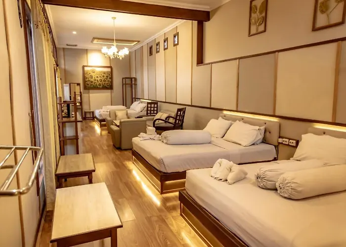 Family Hotel Gradia 2 Batu 
