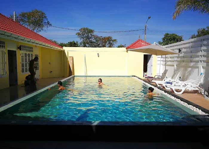 Barefeet Naturist Resort (Adults Only) Bangkok