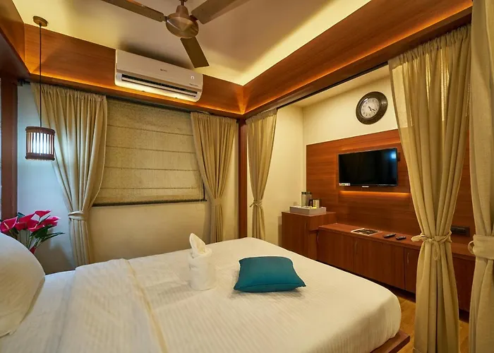 Tranquil La Casa Hotel Pune