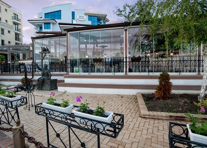White House Family Hotel Spa Zone Balchik